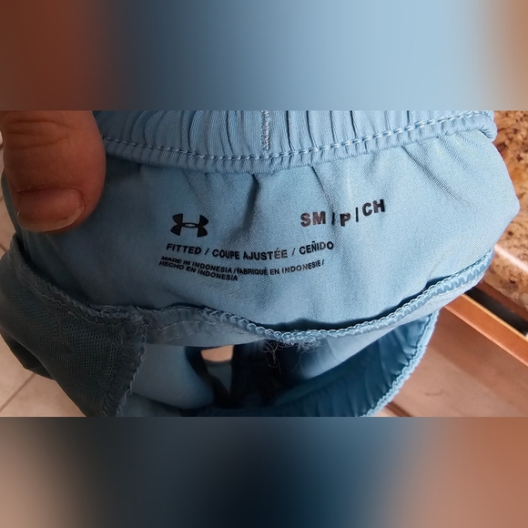 Underarmor athletic workout running shorts small - Picture 2 of 5